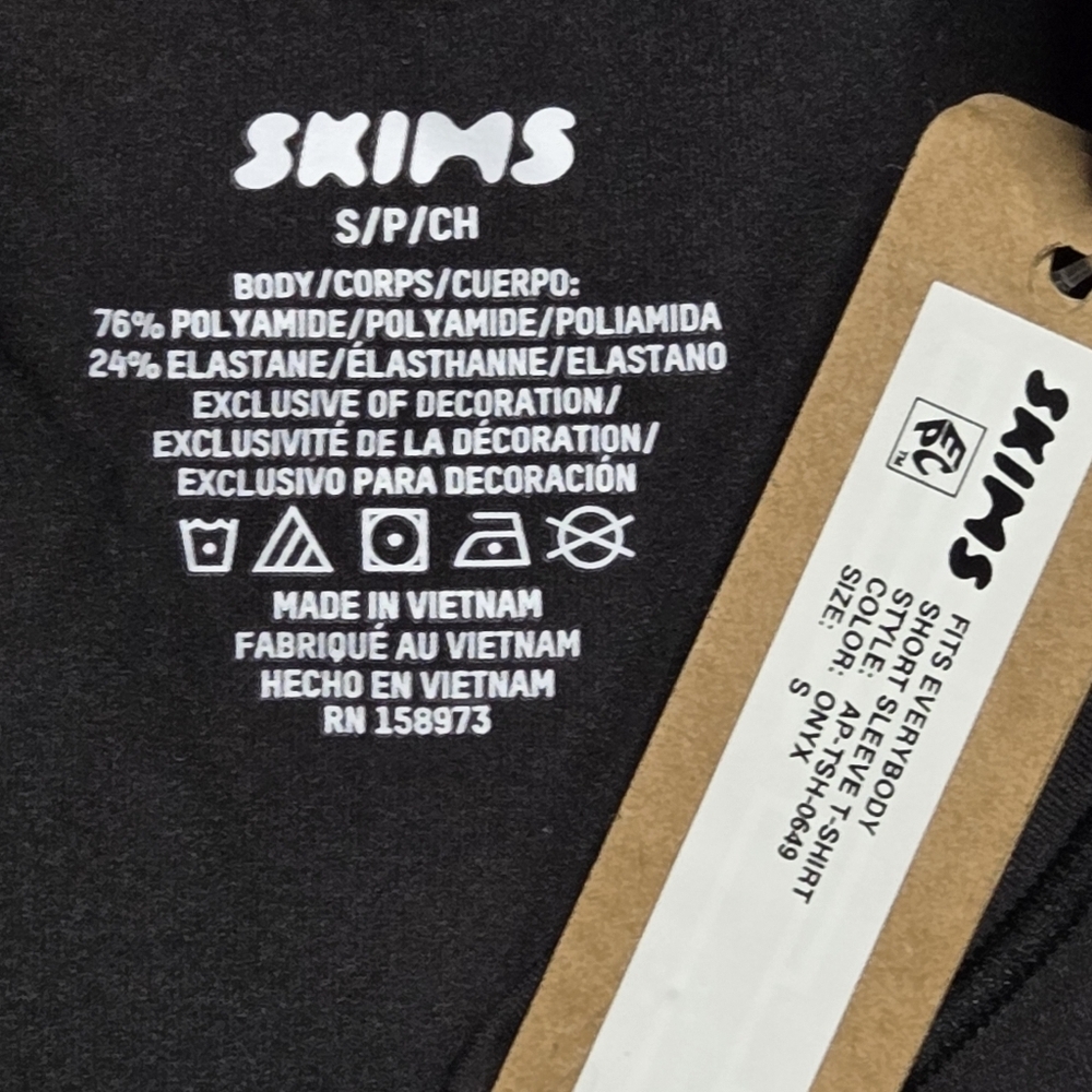 Skims Fits Everybody T Shirt Top Onyx Black Tshirt Size Small NWT - Picture 4 of 4